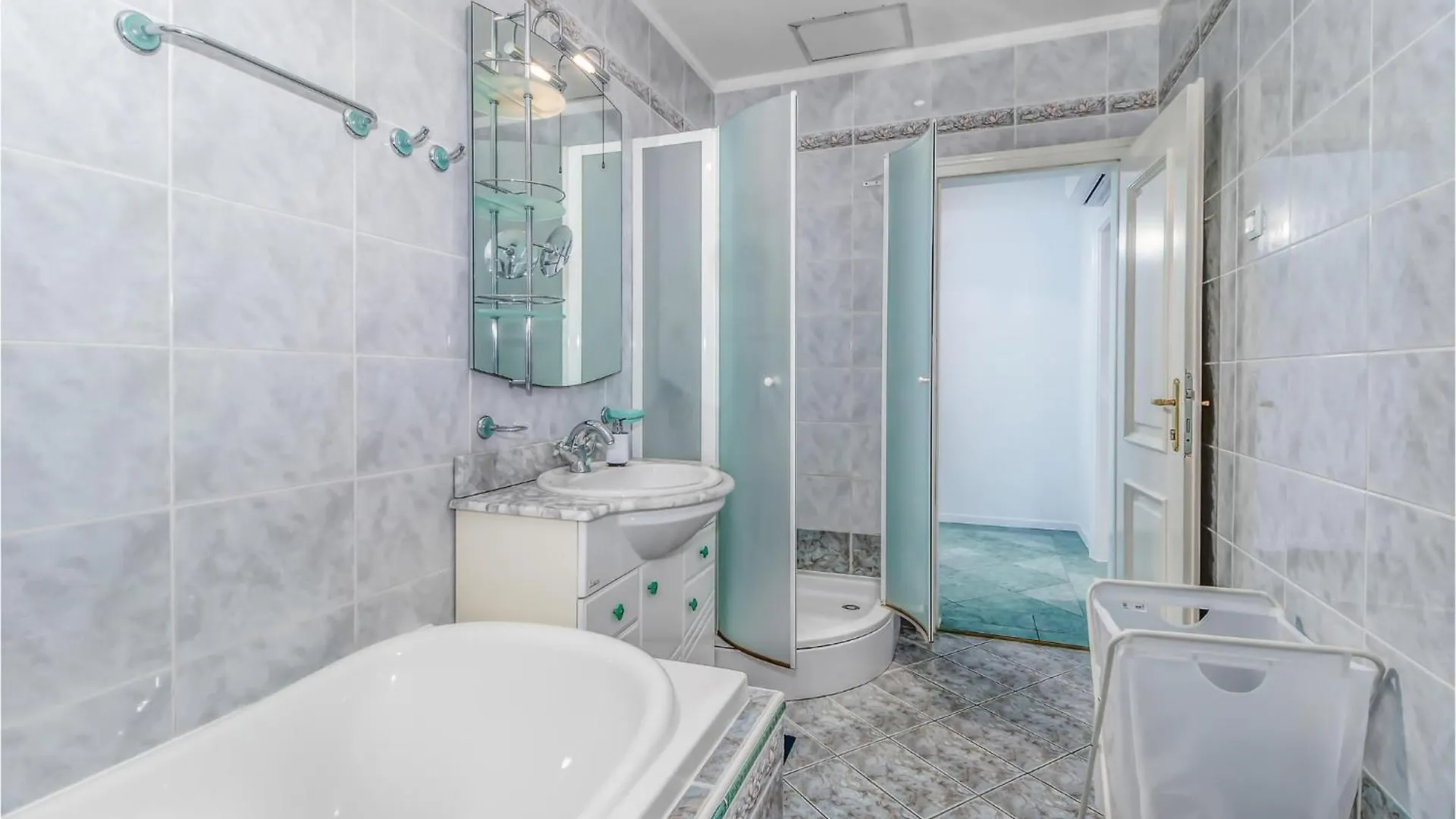 Cozy Home In Dramalj With Wifi 0*,  Croatia